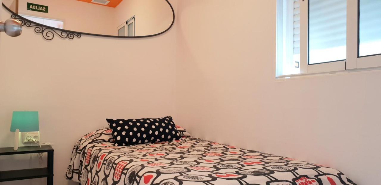 Arc House Sevilla Only Adults Bagian luar foto