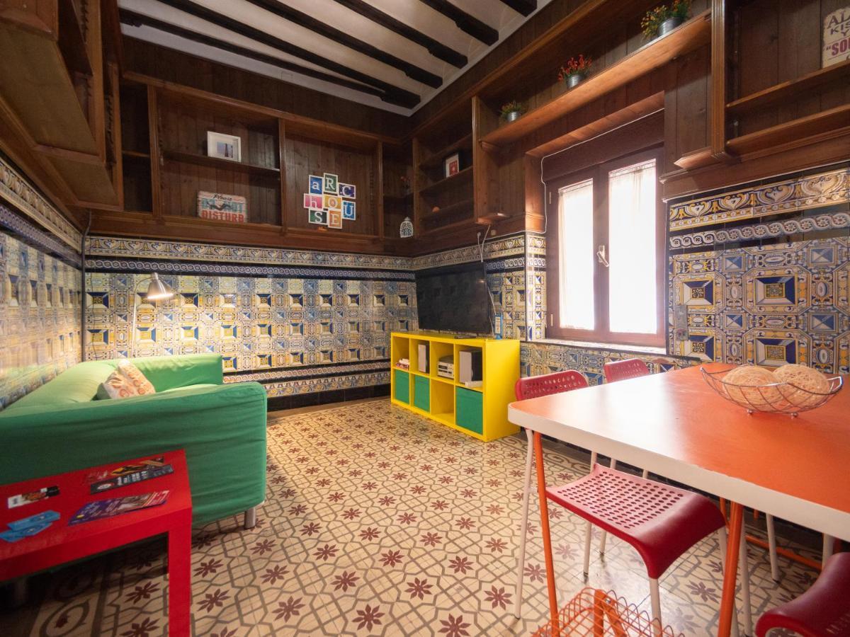 Arc House Sevilla Only Adults Bagian luar foto